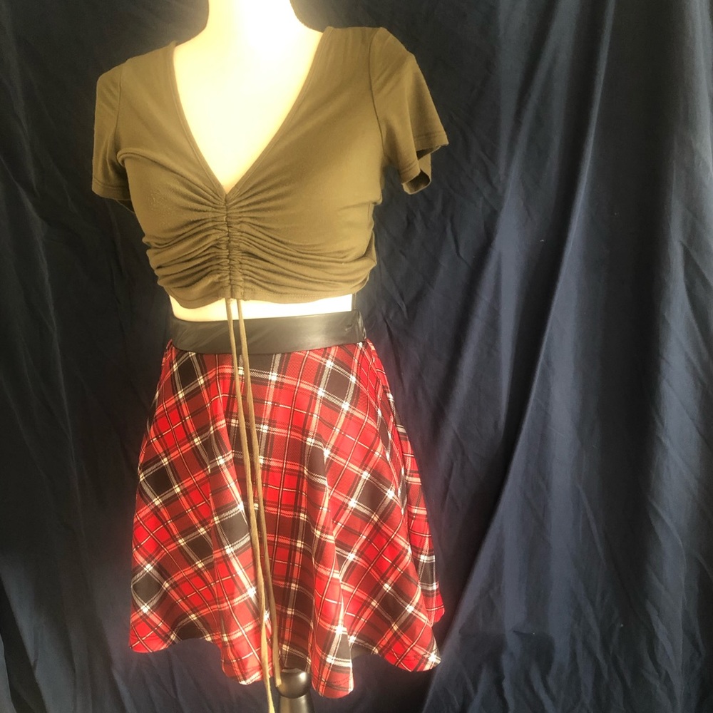 Small Red Black Plaid Skirt